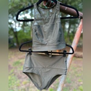 Lululemon Swimsuit 2 Piece